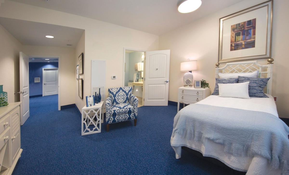 assisted-living-apartment-bedroom0